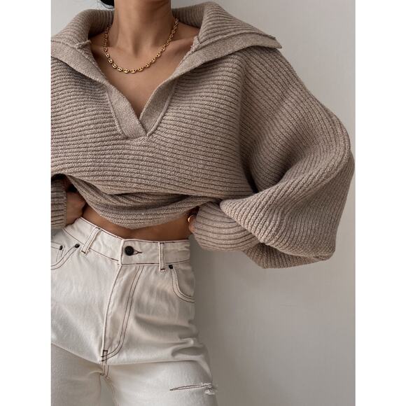 Ivy Johnny Collar Sweater - Picture 2 of 5